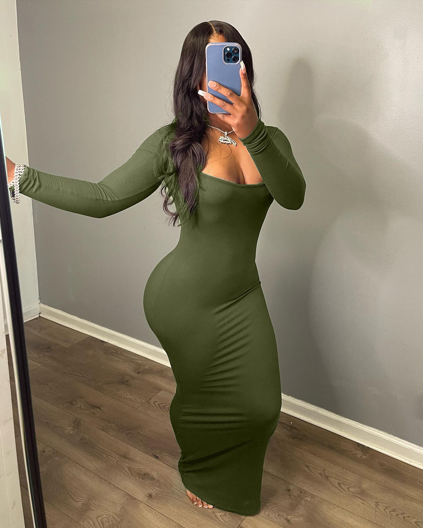 MALYBGG Stretchy Long Low-Cut Dress 5337LY