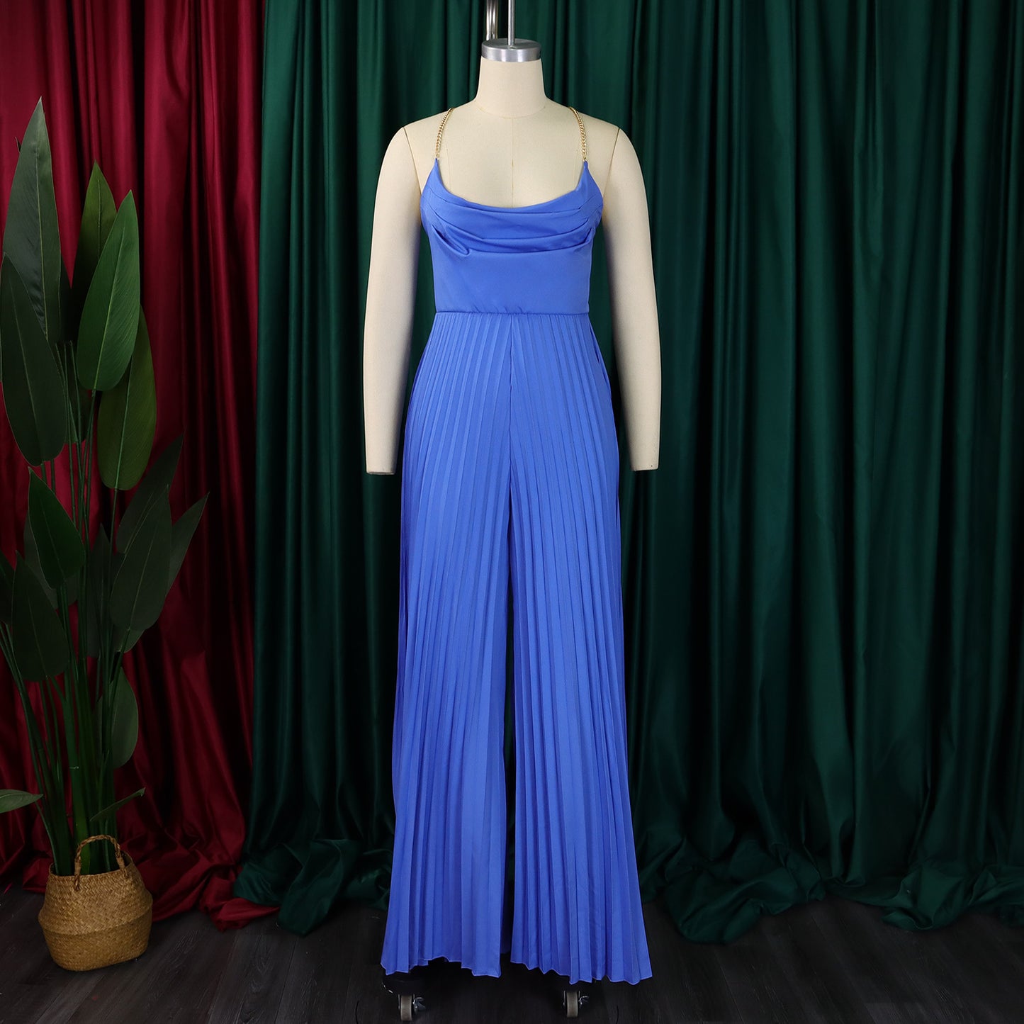 MALYBGG Halter High-Waist Backless Wide-Leg Pleated Jumpsuit